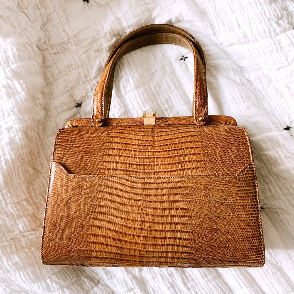 Vintage 1950’s belle stone leather handbag